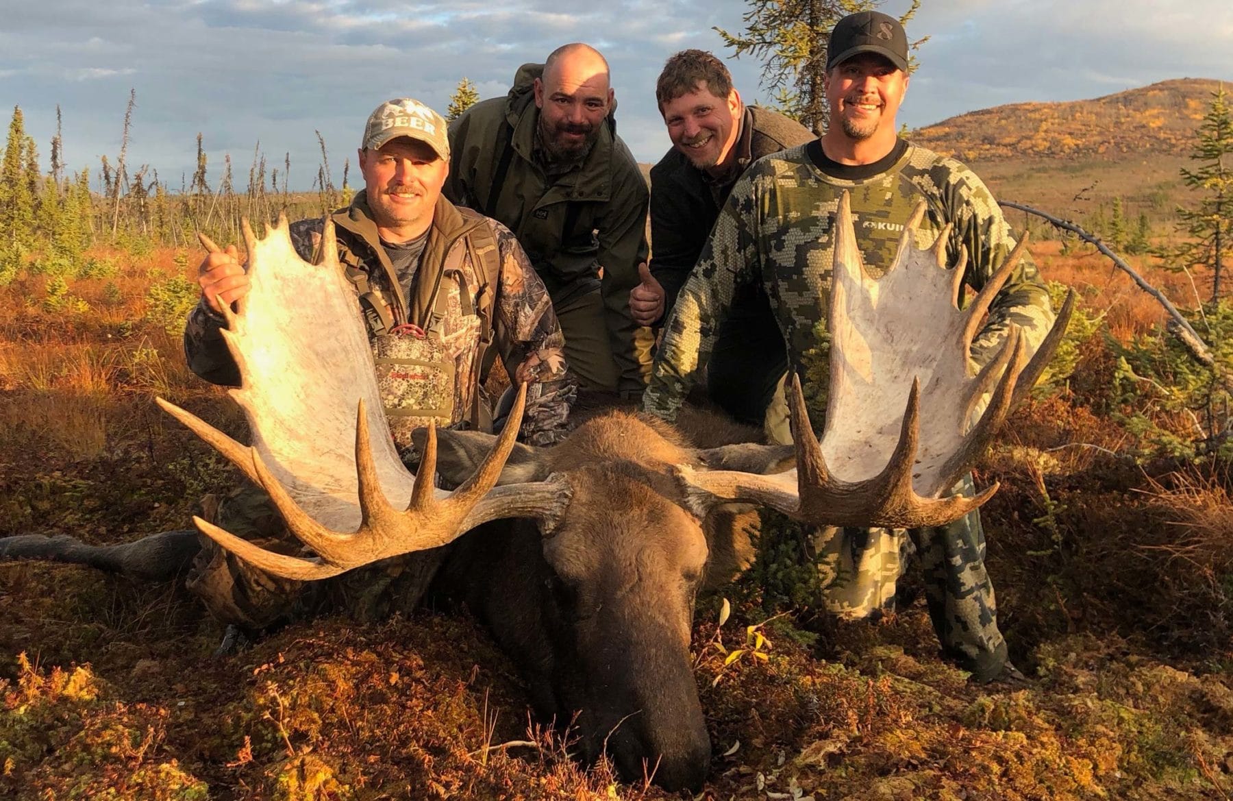 Guided Moose Hunts In Alaska Yukon River Moose Hunting